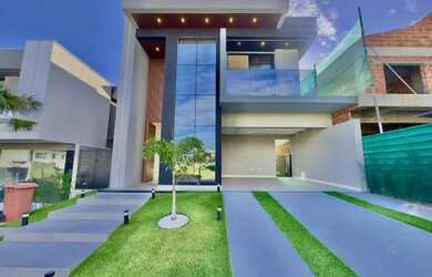 Imagem: A casa em condomínio possui 4 Dormitórios, 5 Banheiros, 4