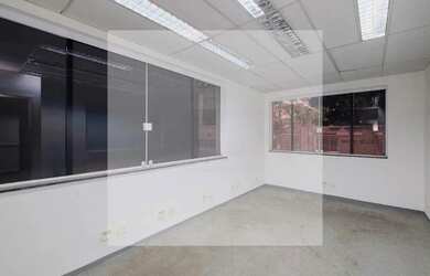 Imagem 12: Casa Comercial Locaçao. Varanda, 500m² de Áreae3 Vagas na garagem