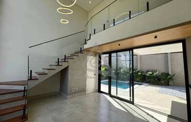 Imagem: A casa em condomínio possui 3 Dormitórios, 1 Banheiro, 4 Vagas