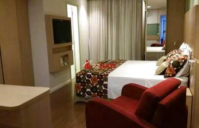 Imagem: O studio possui 1 Dormitório, 1 Banheiro, 1 Vaga na garagem