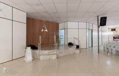 Imagem: O depósito possui 415m² de Área e está localizado em Centro