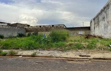 Imagem: O terreno possui 340m² de Área e está localizado em Vila