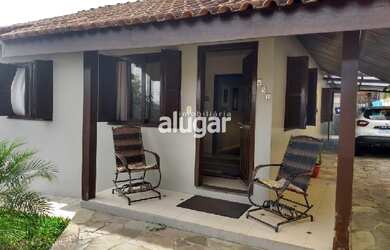 Imagem: A casa possui 3 Dormitórios, 3 Banheiros, 1 Vaga na garagem