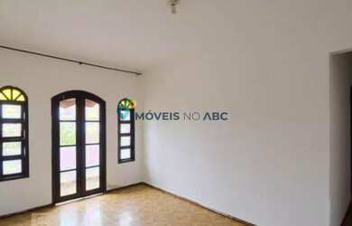 Imagem: A casa para alugar possui 3 Dormitórios, 3 Banheiros, 3 Vagas