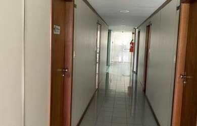 Imagem: O depósito possui 1 Vaga na garagem, 27m² de Área e está