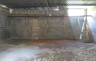 Imagem 14: lote com a frente construída garagem deposito, venda vila Julia Poá