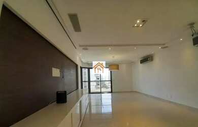 Imagem: O apartamento possui 4 Dormitórios, 4 Banheiros, 2 Vagas na