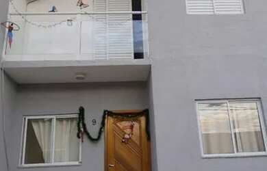 Imagem: A casa em condomínio possui 3 Dormitórios, 3 Banheiros, 2