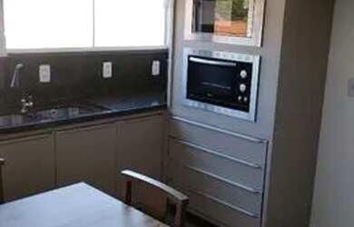 Imagem: O studio possui 1 Dormitório, 2 Banheiros, 60m² de Área