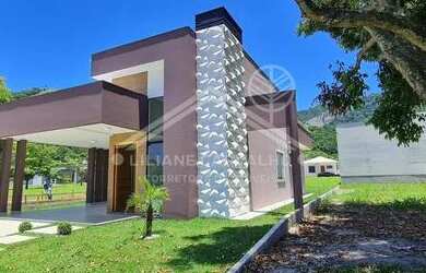 Imagem: A casa em condomínio possui 3 Dormitórios, 2 Banheiros, 2