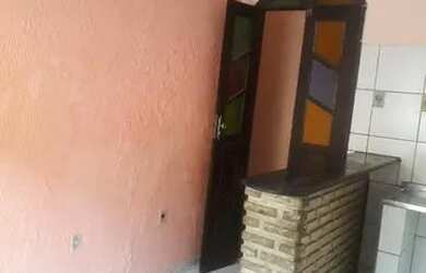 Imagem: A casa possui 1 Dormitório, 1 Banheiro, 40m² de Área e está