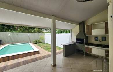 Imagem: A casa em condomínio possui 3 Dormitórios, 3 Banheiros, 2