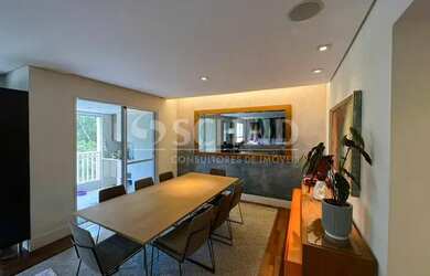 Imagem: O apartamento possui 2 Dormitórios, 4 Banheiros, 2 Vagas na