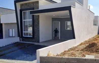 Imagem: A casa em condomínio possui 3 Dormitórios, 3 Banheiros, 3