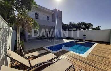 Imagem: A casa em condomínio possui 3 Dormitórios, 4 Banheiros, 4