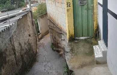 Imagem: A casa possui 3 Dormitórios, 1 Banheiro, 70m² de Área e