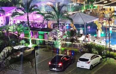 Imagem: O apartamento possui 3 Dormitórios, 1 Banheiro, 2 Vagas na