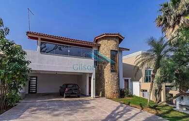 Imagem: A casa em condomínio possui 4 Dormitórios, 5 Banheiros, 4