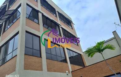 Imagem: O depósito possui 5 Vagas na garagem e 634m² de Área e está