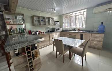 Imagem 6: Casa com pátio amplo, localizada no bairro Itararé