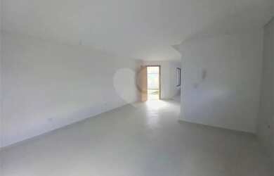 Imagem 13: Sobrado para venda com 234 metros quadrados com 3 quartos em Santa Felicidade...