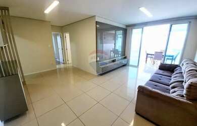 Imagem: O apartamento possui 4 Dormitórios, 5 Banheiros, 3 Vagas na