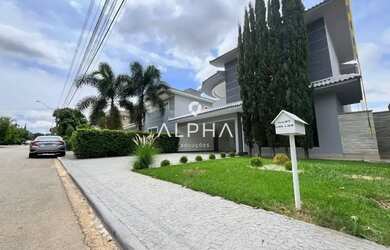 Imagem: A casa em condomínio possui 5 Dormitórios, 5 Banheiros, 5