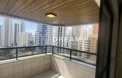 Imagem: O apartamento possui 4 Dormitórios, 5 Banheiros, 2 Vagas na