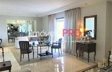 Imagem: O apartamento possui 4 Dormitórios, 5 Banheiros, 4 Vagas na