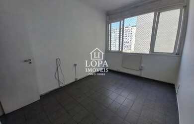 Imagem: A kitnet possui 1 Dormitório, 1 Banheiro, 24m² de Área e