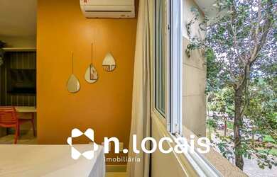 Imagem: O apartamento possui 1 Dormitório, 1 Banheiro, 2 Vagas na garagem