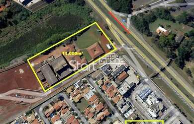 Imagem: O terreno possui 11000m² de Área e está localizado em Parque