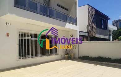 Imagem: A casa possui 3 Dormitórios, 5 Banheiros, 5 Vagas na garagem