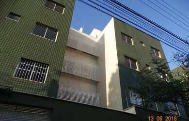 Imagem: O apartamento possui 4 Dormitórios, 2 Banheiros, 3 Vagas na