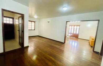 Imagem 2: Casa com 5 quartos, 473 m² - venda por R$ 2.950.000 ou aluguel por R$...