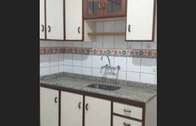 Imagem: A casa possui 2 Dormitórios, 1 Banheiro, 1 Vaga na garagem