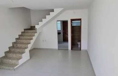 Imagem: A casa possui 2 Dormitórios, 1 Banheiro, 1 Vaga na garagem