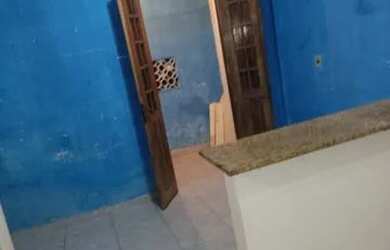 Imagem: A casa possui 1 Dormitório, 1 Banheiro e está localizado