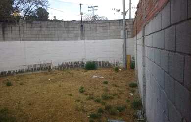 Imagem 2: Vendo casa 3/4 em condomínio . Esquina. Atrás do Jardins Madri