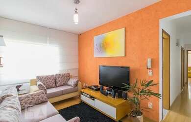 Imagem: O apartamento possui 2 Dormitórios, 1 Banheiro, 2 Vagas na