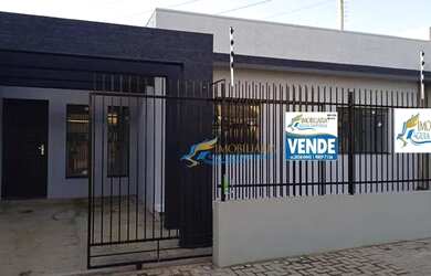 Imagem: A casa possui 2 Dormitórios, 1 Banheiro, 1 Vaga na garagem