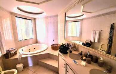 Imagem 10: CASA. ATALAIA. Piscina, Churrasqueira, 1.000m² de Áreae5 Vagas na garagem