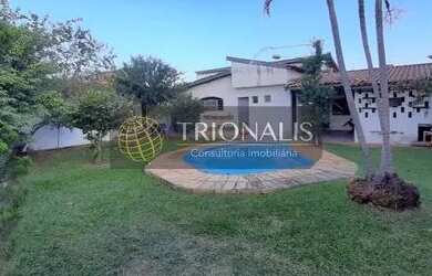 Imagem: A casa possui 3 Dormitórios, 4 Banheiros, 4 Vagas na garagem