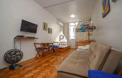 Imagem: A kitnet possui 1 Banheiro, 35m² de Área e está localizado