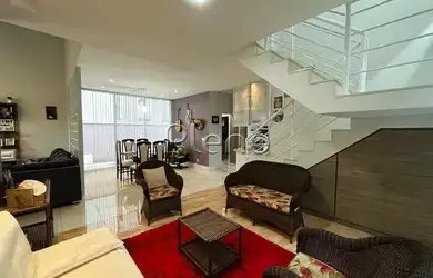 Imagem 3: Venda Casa com 212,00 metroQuadrado, 4 dormitório s , 1 vaga s . Swiss...