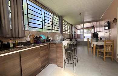 Imagem 8: Casa com pátio amplo, localizada no bairro Itararé