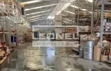 Imagem: O depósito possui 1800m² de Área e está localizado em Distrito