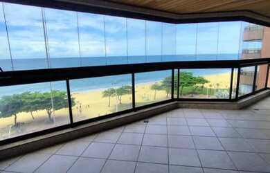 Imagem: O apartamento possui 4 Dormitórios, 3 Banheiros, 2 Vagas na