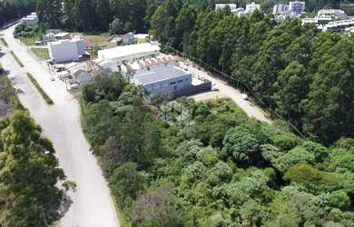 Imagem: O terreno possui 46616m² de Área e está localizado em Desvio