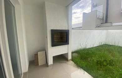 Imagem 9: Sobrado em Hípica. Churrasqueira, Varanda, Lareirae1 Vaga na garagem